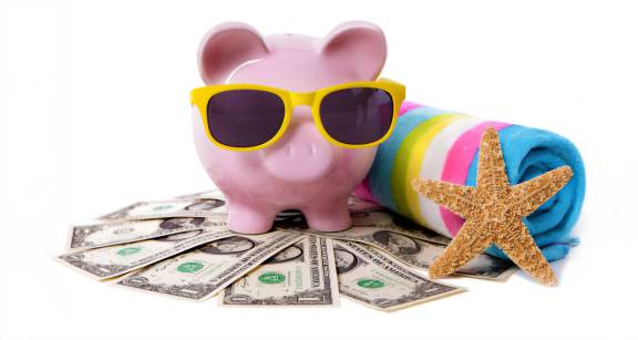 Piggy bank wearing sunglasses